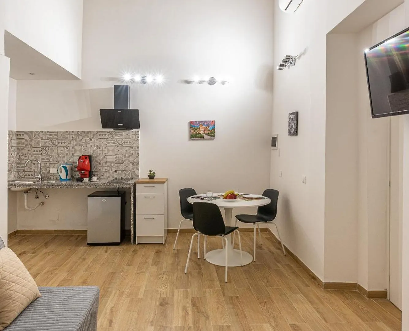 Quattro Canti Rooms location